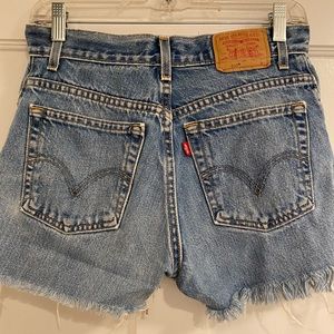Vintage Levi’s High-Rise Denim Shorts